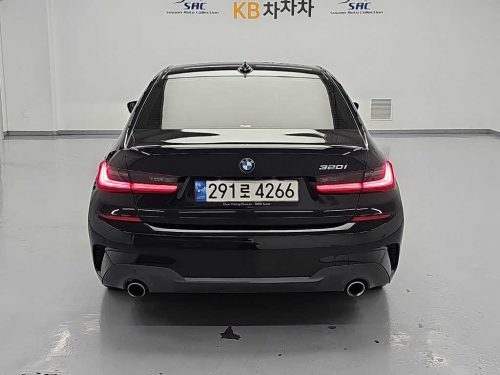 BMW 3시리즈 (G20) 320i M 스포츠 사진 3
