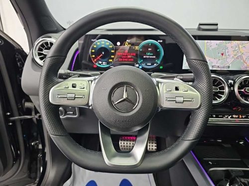 벤츠 EQB (X243) EQB 300 4MATIC AMG 라인 사진 9
