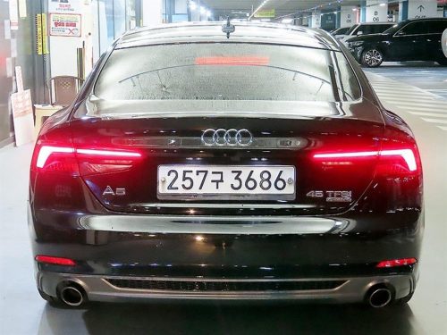 아우디 A5 (F5) 45 TFSI 콰트로 프리미엄 스포트백 사진 5