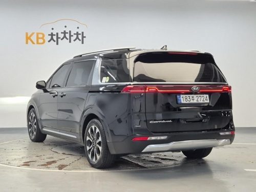 기아 카니발 4세대 디젤 9인승 노블레스 사진 2