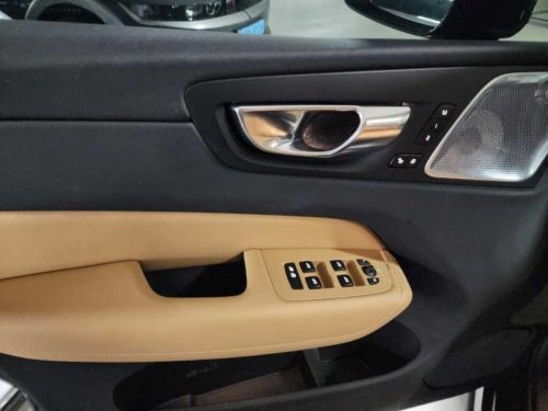 볼보 XC60(2세대) B5 AWD 인스크립션 사진 12