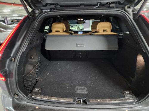 볼보 XC60(2세대) B5 AWD 인스크립션 사진 19