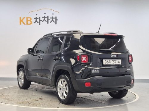 지프 레니게이드 2.0 디젤 론지튜드 AWD 사진 2