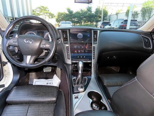 인피니티 Q50 3.5 하이브리드 사진 모두보기