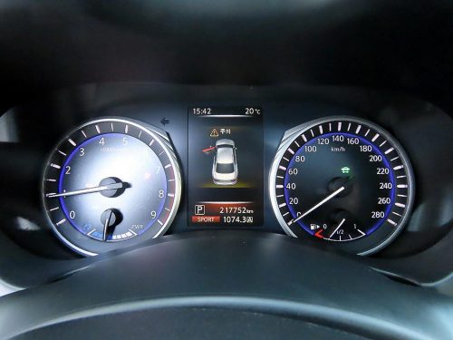 인피니티 Q50 3.5 하이브리드 사진 9
