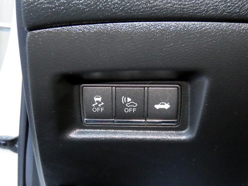 인피니티 Q50 3.5 하이브리드 사진 12