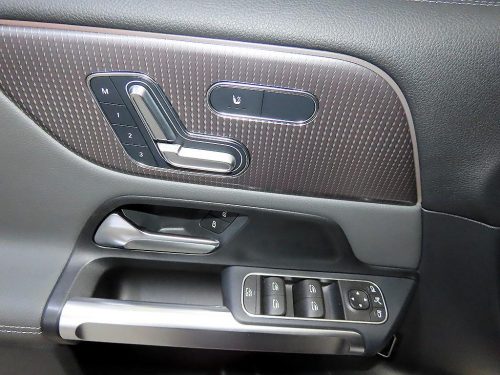 벤츠 EQB (X243) EQB 300 4MATIC AMG 라인 사진 14