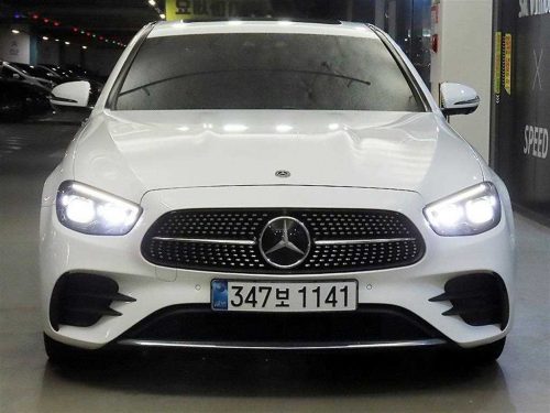 벤츠 E-클래스 W213 E220d 4MATIC AMG라인 사진 2