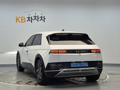 Hyundai Ioniq 5 Long Range Commercial Long Range Package photo 2