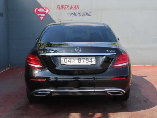 벤츠 E-클래스 W213 E220d 4MATIC 익스클루시브 사진 4