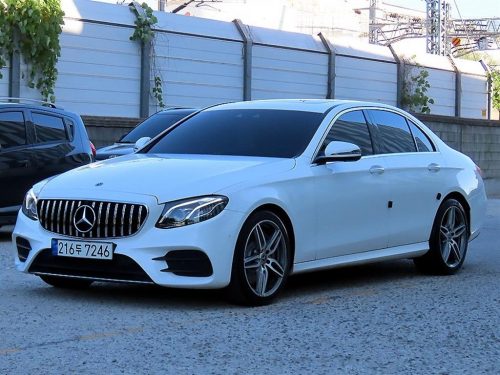 벤츠 E-클래스 W213 E300 AMG LINE 사진 2