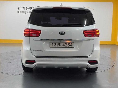 기아 더 뉴 카니발 디젤 9인승 럭셔리 사진 3