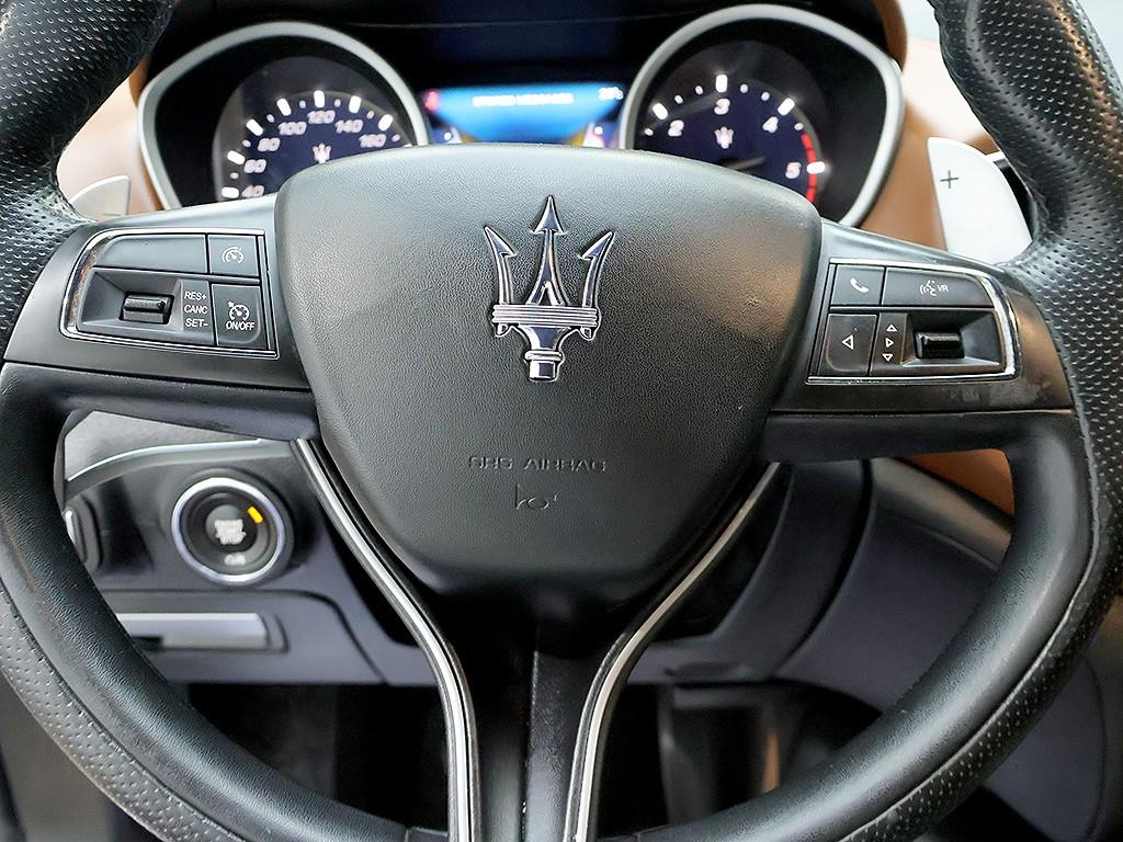 마세라티 기블리 3.0 디젤 사진 15