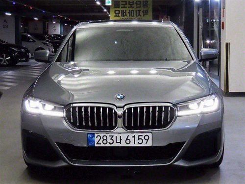 BMW 5시리즈 (G30) 520i M 스포츠 사진 2