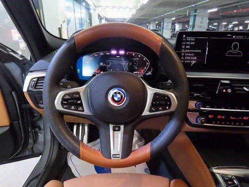 BMW 5시리즈 (G30) 520i M 스포츠 사진 8