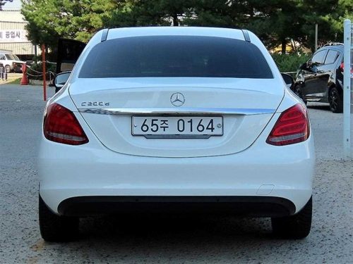 벤츠 C클래스 W205 C200 d 사진 4