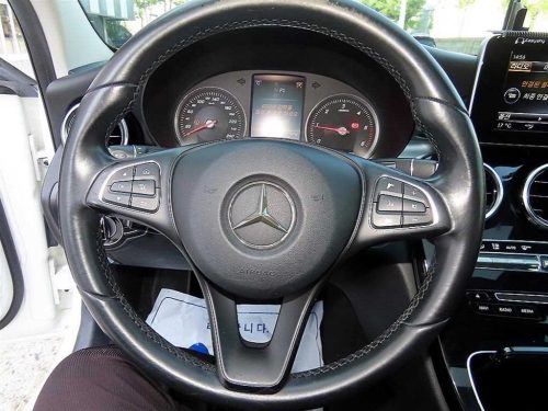 벤츠 C클래스 W205 C200 d 사진 9