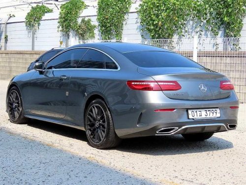 벤츠 E-클래스 W213 E220d 쿠페 사진 3