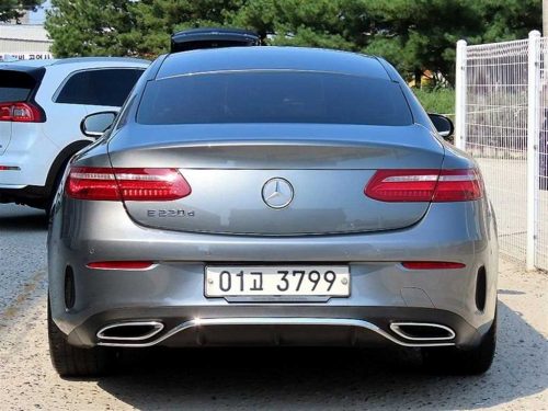 벤츠 E-클래스 W213 E220d 쿠페 사진 4