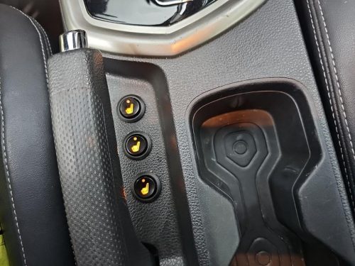 KG모빌리티(쌍용) 티볼리 디젤 2WD 1.6 VX 사진 18