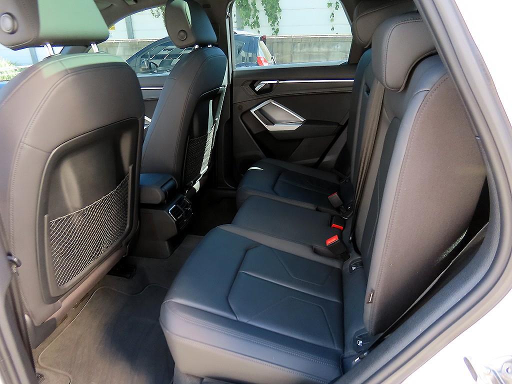 아우디 Q3 (F3) 35 TDI 사진 6