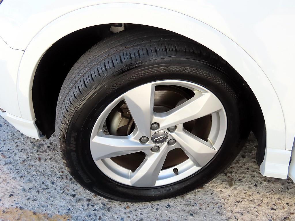 아우디 Q3 (F3) 35 TDI 사진 20