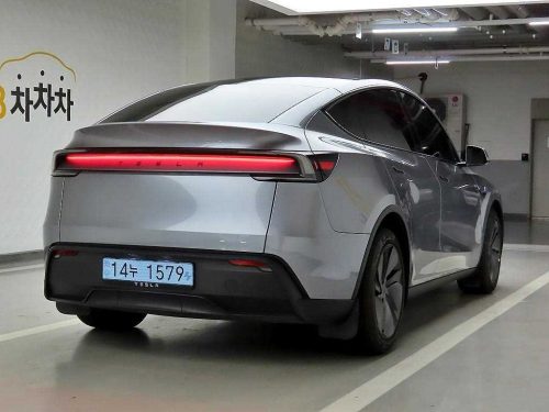 테슬라 모델 Y RWD 사진 4