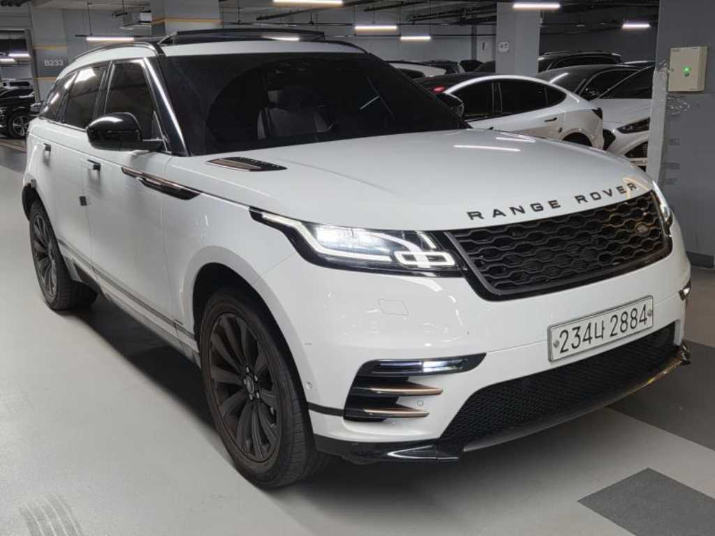 랜드로버 레인지로버 벨라 2.0 D240 R-다이나믹 SE 사진 2
