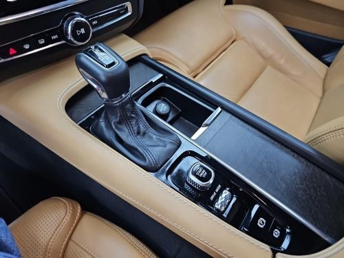 볼보 V90 크로스컨트리 D5 AWD 사진 8