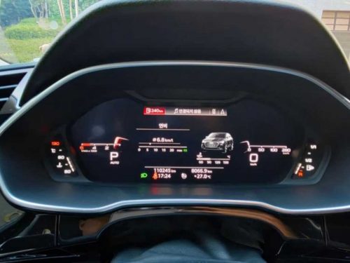 아우디 Q3 (F3) 35 TDI 스포트백 사진 3