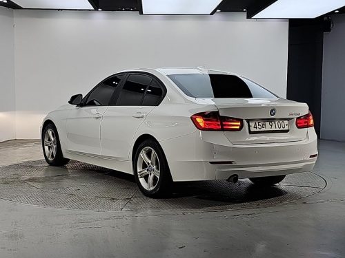 BMW 3시리즈 (F30) 320d 사진 3