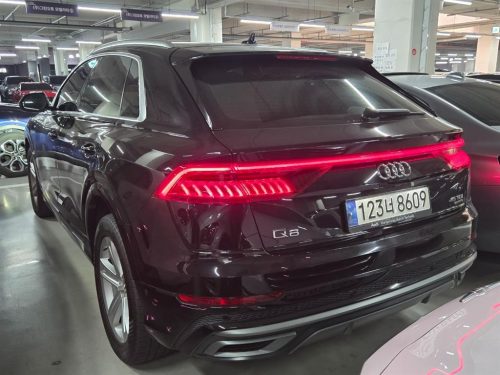 아우디 Q8 45 TDI 콰트로 프리미엄 사진 3
