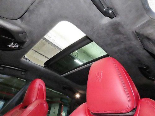 마세라티 르반떼 3.0 AWD 사진 11