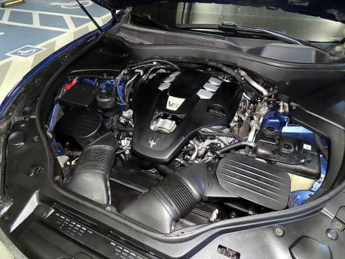 마세라티 르반떼 3.0 AWD 사진 15
