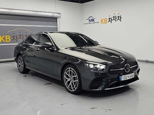 벤츠 E-클래스 W213 E220d 4MATIC AMG라인 사진 4