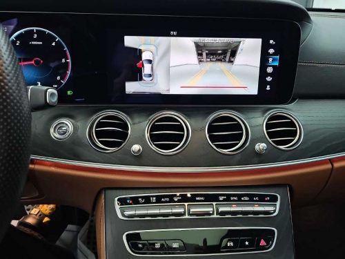 벤츠 E-클래스 W213 E220d 4MATIC AMG라인 사진 10