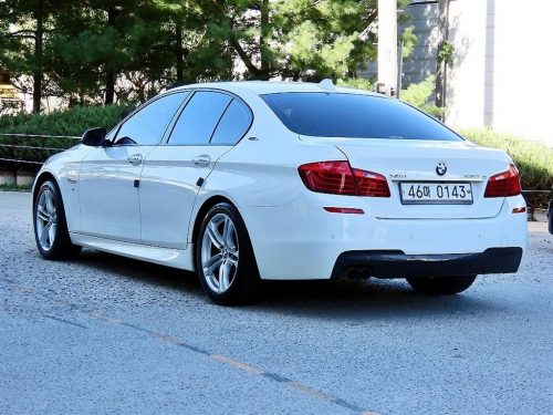 BMW 5시리즈 (F10) 520d xDrive M 에어로다이나믹 사진 3