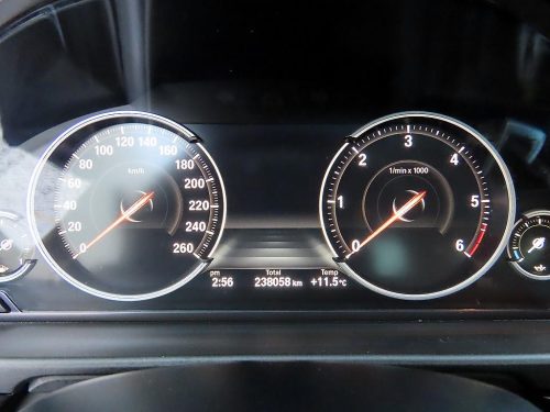 BMW 5시리즈 (F10) 520d xDrive M 에어로다이나믹 사진 9