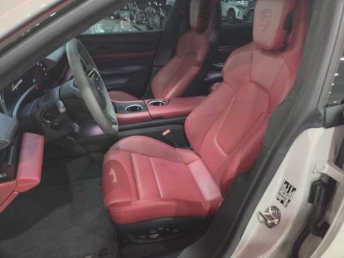 포르쉐 타이칸 GTS 사진 6
