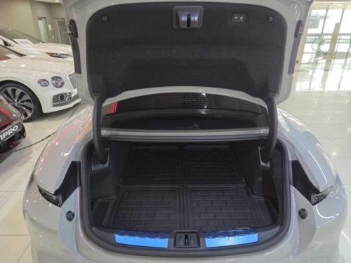 포르쉐 타이칸 GTS 사진 8