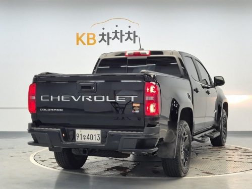 쉐보레 리얼 뉴 콜로라도 3.6 Z71-X 미드나잇 4WD 사진 3