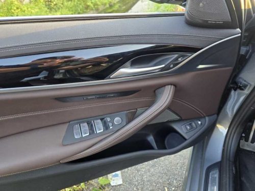 BMW 5시리즈 (G30) 530e M 스포츠 사진 8