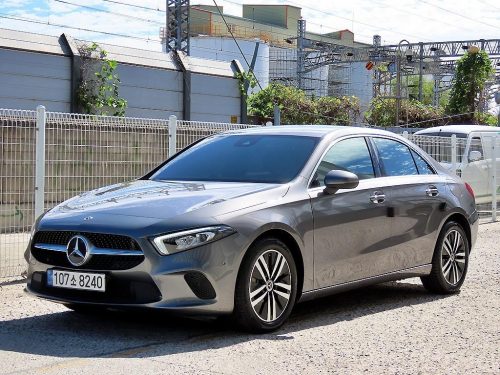 벤츠 A클래스 W177 A220 세단 사진 2