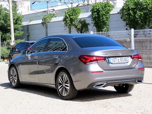 벤츠 A클래스 W177 A220 세단 사진 3