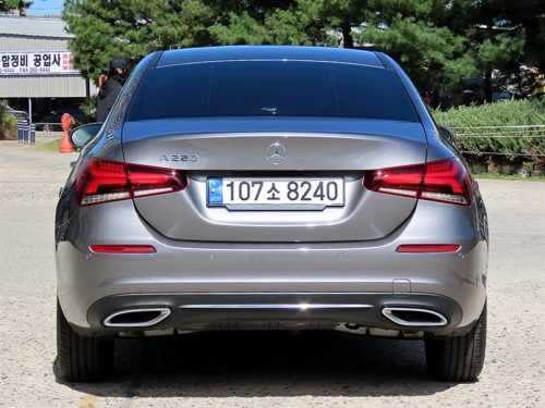 벤츠 A클래스 W177 A220 세단 사진 4