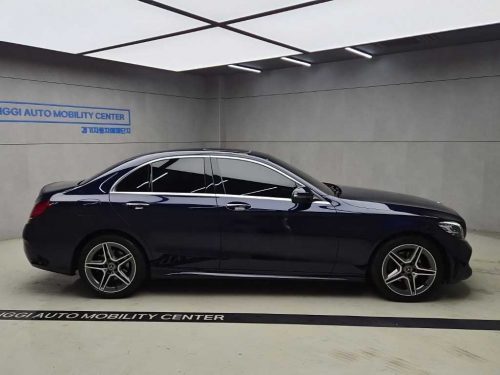 벤츠 C클래스 W205 C200 AMG LINE 사진 2