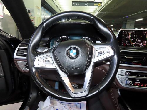 BMW 7시리즈 (G11) 740e i퍼포먼스 M 스포츠 사진 8