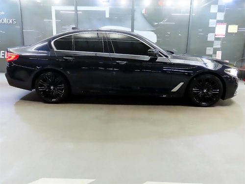 BMW 5시리즈 (G30) 520d xDrive M 스포츠 플러스 사진 3