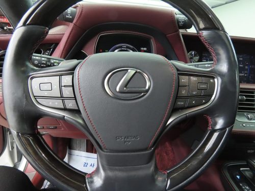 렉서스 LS500h 3.5 플래티넘 AWD 사진 13