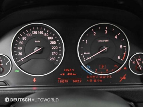 BMW 3시리즈 (F30) 320d 사진 8